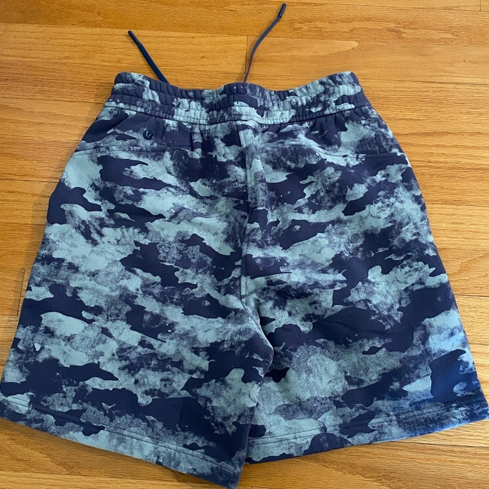 Lululemon Loungeful High-Rise Short 7” - Picture 3 of 4